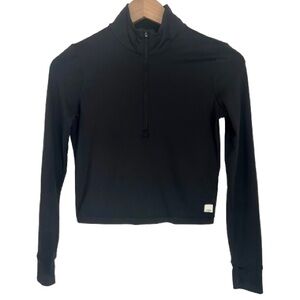 Vuori Women’s Black Cropped Half Zip Performance Pullover Size Small